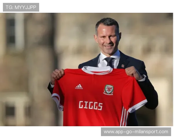 国际米兰官宣签下法国新星马索林,身高达1米97 国际米兰官宣签下法国新星马索林,身高达1米97